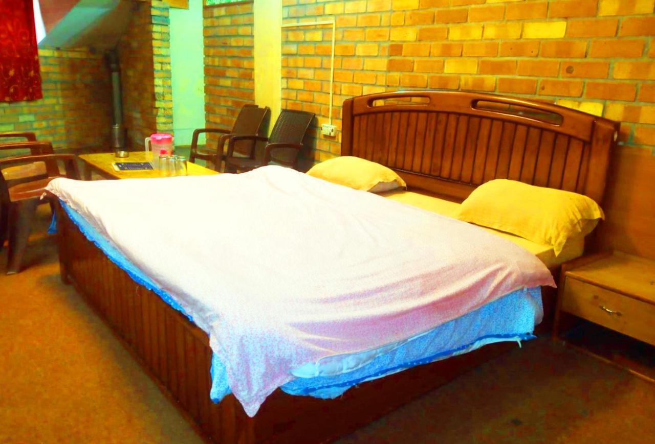 The Alpine Guest House Kasol Exterior foto